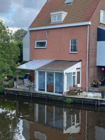 Characteristic Detached House Next To Water Appartement Zaandam Buitenkant foto